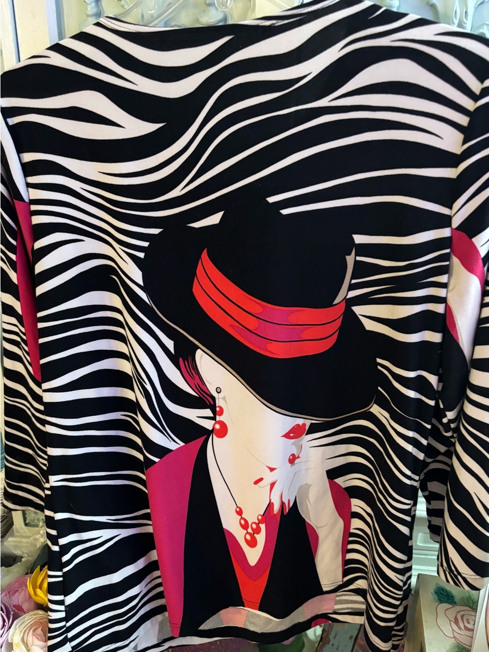 Women's Black & White Zebra Print Top with Pink Accent - Stylish Hat Motif - Picture 4 of 4